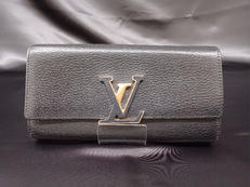 ポルトフォイユ　カプシーヌ|LOUIS VUITTON