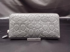 アコーディオン ウォレット・シグネチャー|COACH