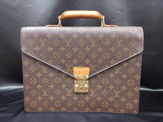 セルヴィエット・コンセイエ|LOUIS VUITTON