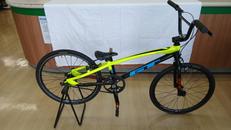 BMX|G T