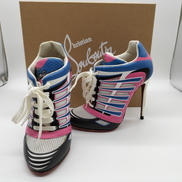 スニーカー風ハイヒール|Christian Louboutin