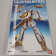 1/72 VF-1S 可変バルキリー|BANDAI