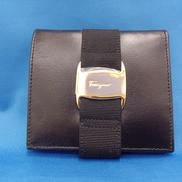 二つ折り財布|salvatore ferragamo