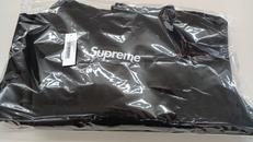 未使用　メンズ　パーカー|SUPREME