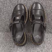 靴|DR MARTENS
