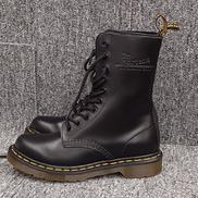 AIR CUSHION SOLES|DR MARTENS