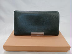 ポルトバルール・カルトクレディ|LOUIS VUITTON