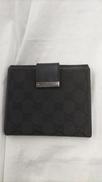 二つ折り財布　GGキャンバス　黒|GUCCI