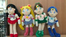 セーラームーン ぬいぐるみ4体|BANDAI