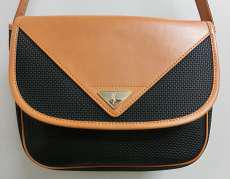 YSLロゴプレート バイカラーショルダーバッグ|YVES SAINT LAURENT