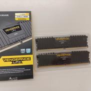 DDR4メモリ|CORSAIR