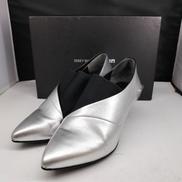 ポインテッドトゥシューズ|ISSEY MIYAKE