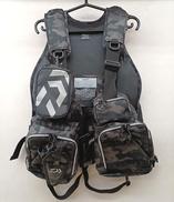 ダイワ フローティングジャケット Lサイズ|DAIWA