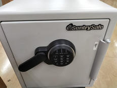 電子ロック金庫|SENTRY SAFE