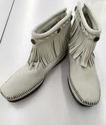 ブーツ|MINNETONKA