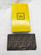 二つ折財布|FENDI