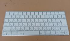 ワイヤレスキーボード|APPLE