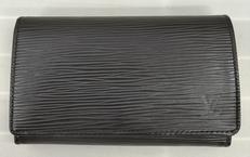 ポルトモネビエトレゾール|LOUIS VUITTON