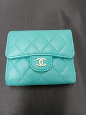 3つ折り財布|CHANEL