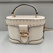 ジョージジェムバニティバッグ|COACH