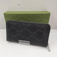 GGエンボスジップアラウンドウォレット|GUCCI