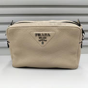 ヴィッテロダイノソフトレザーバッグ|PRADA