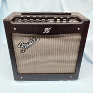 ギターアンプ|FENDER