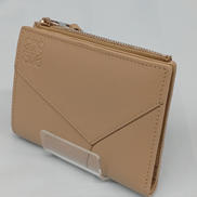 二つ折り財布|LOEWE