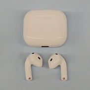 AirPods4 (ノイズキャンセリング搭載)|APPLE