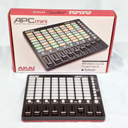 MIDIコントローラー|AKAI