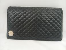 マイクロマトラッセ　カメリア　二つ折り長財布|CHANEL