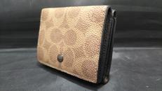 三つ折り財布|COACH