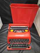 タイプライター|OLIVETTI VALENTIND