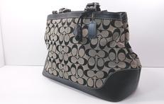 シグネチャーハンドバッグ|COACH