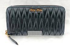 マテラッセ ラウンドファスナー長財布|MIUMIU