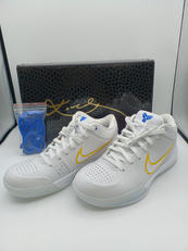NIKE　KOBE IV　IQ4110 100|NIKE