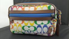 ショルダーバッグ　レインボーシグネチャー|COACH