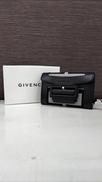 2つ折り財布|GIVENCHY