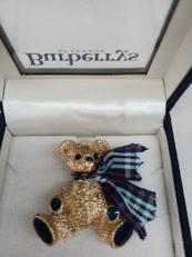 くまのブローチ|BURBERRY