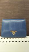 二つ折り財布|PRADA