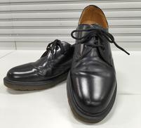 スリーホール|DR.MARTENS