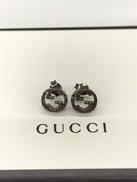 インターロッキング　燻加工ピアス|GUCCI