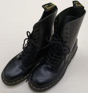 10ホールブーツ|DR.MARTENS