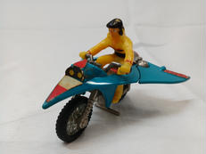 鋼鉄ジーク|タカラ