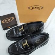 ローファー|TOD'S