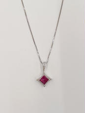 ネックレス 赤石付|K18WG