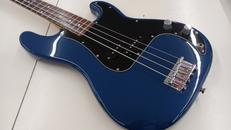 エレキベース|SQUIER