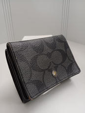 三つ折り財布|COACH