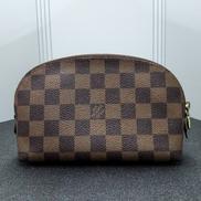 ポッシュ・コスメティック|LOUIS VUITTON