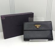 三つ折り財布|PRADA
